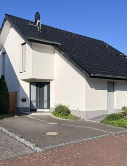 exclusives neuwertiges Einfamilienhaus in ruhiger Siedlung in Clarholz sucht einen neuen Eigentümer - Herzebrock-Clarholz