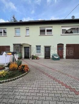 große 3-Zimmer-Wohnung mit Blk. und Gartennutzung, auf dem Land, in Großgörschen - Lützen