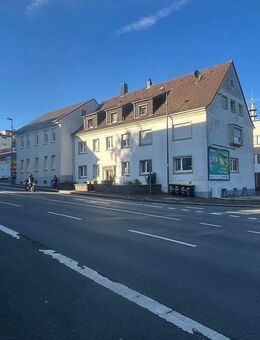 Renditeobjekt mit 10 Wohnungen, zwei Garagen und Garten in verkehrsgünstiger und zentrumsnaher Lage in Lüdenscheid - Lüdenscheid