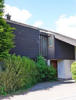 Großzügiges Einfamilienhaus mit Einliegerwohnung - viel Platz für die ganze Familie - Schopfloch (Baden-Württemberg)