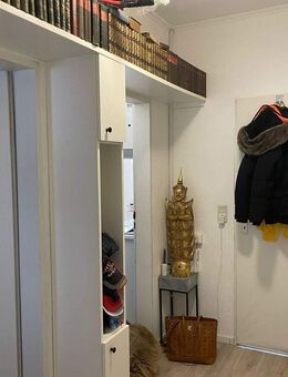 Ruhig wohnen: 2-Zimmer-Dachgeschosswohnung mit Balkon - Mühlheim (Main)