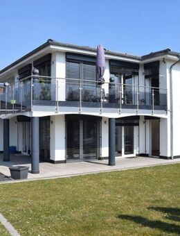 Moderne Architektur, helle Räume, Garten, Carports - Uhldingen-Mühlhofen