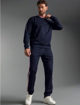 Trigema Freizeitanzug TRIGEMA Jogginganzug aus bequemer Sweat-Qualität (1-tlg)