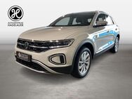 VW T-Roc, 1.5 l TSI Style 150, Jahr 2022 - Heilbronn