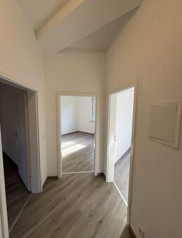 Sehr schöne sanierte 2 Zimmer Wohnung in Gelsenkirchen zu vermieten, WBS erforderlich - Gelsenkirchen