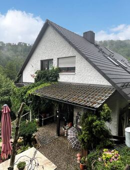 Außergewöhnliches Zweifamilienhaus mit traumhafter Aussicht in Behringersmühle - Gößweinstein