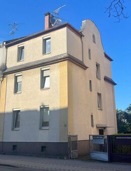 Gebotsverfahren: Kleinod in Frankfurt Unterliederbach. Schönes Dreifamilienhaus mit Ausbaureserve - Frankfurt (Main)