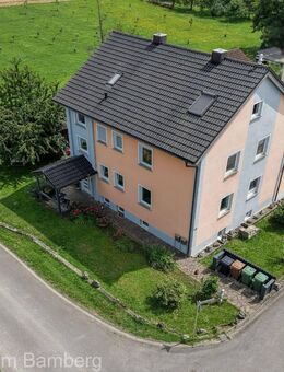 Umfangreich saniertes Wohnhaus mit ca. 260 m² Wohnfläche in ruhiger Ortsrandlage - Memmelsdorf - OT Merkendorf - Memmelsdorf
