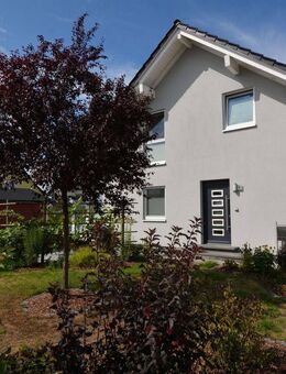 Hochwertiges Einfamilienhaus - Kreuzwertheim