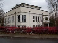 VOLLSTÄNDIG SANIERT! 4-Raum-Wohnung mit Balkon - Stollberg (Erzgebirge)