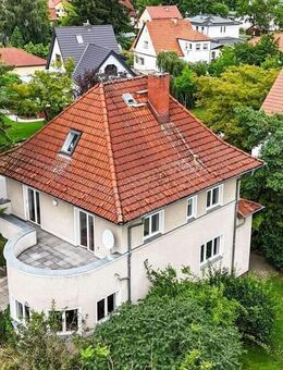 Wohnen im Grünen mit Potenzial: Bezugsfreies Haus mit Garten vor den Toren der Hauptstadt - Falkensee
