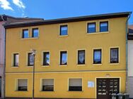 Vielseitiges Investment in Apolda: Attraktives Wohn- und Geschäftshaus im Stadtzentrum - Apolda
