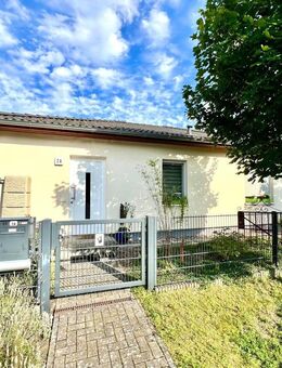 Moderner Bungalow, Garten und energieeffiziente Ausstattung - Strausberg