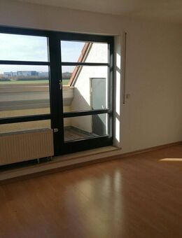 Barbing: Wohlfühl-Wohnung, 2-Zimmer mit Balkon- frei! - Barbing
