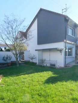 Charmantes, freistehendes Einfamilienhaus mit großem Garten und Ausblick - Remseck (Neckar)
