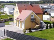 energieeffizientes EFH mit überdacher Terrasse, Doppelgarage und Garten - Kallmünz