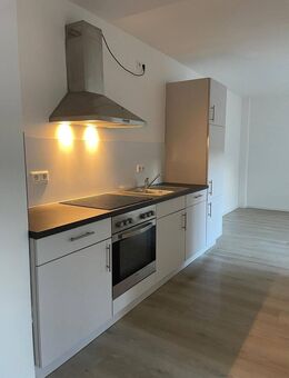 Moderne 2-Zimmer Wohnung mit Einbauküche und Stellplatz - Wilhelmshaven