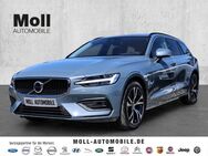 Volvo V60, Kombi Core B3 Benzin EU6d digitales Sitze, Jahr 2024 - Aachen