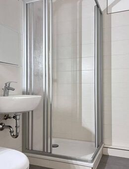 3-Zimmer im 1.OG mit Balkon und Dusche - Dessau-Roßlau