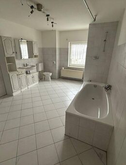 5 Zimmer 120 m2 Wohnung in Dortmund / Jobcenter und WG geeignet - Dortmund