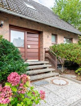 Einfamilienhaus mit Einliegerwohnung in begehrter Lage von Kiel-Suchsdorf - Kiel