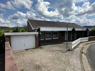 Charmantes Architektenhaus mit Garage in Hanglage - Wesseln bei Bad Salzdetfurth - Bad Salzdetfurth