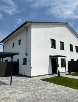 Moderne Doppelhaushälfte in familienfreundlicher Neubausiedlung - sofort bezugsfrei FESTPREIS! - Bechhofen (Bayern)