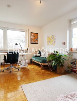 Helle 4-Zimmer-Wohnung mit Loggia in Altstadtnähe - Regensburg