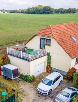 Wohnen am Naturschutzgebiet - Ein-bzw. Zweifamilienhaus mit traumhaften Weitblick, Garage, Sauna & Keller - Zossen