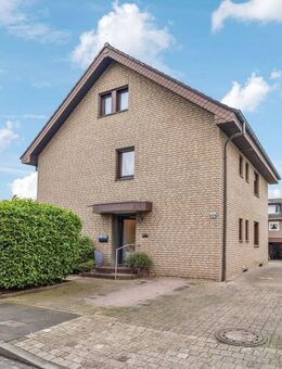 Zuhause mit Mehrwert oder solide Kapitalanlage - Modernisiertes Dreifamilienhaus in Avendwedde - Gütersloh