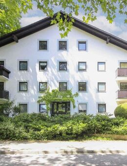 Bezugsfreie, helle 3-Zi-Wohnung mit 2 Balkonen und Tiefgaragenstellplatz nahe dem Starnberger See - Starnberg