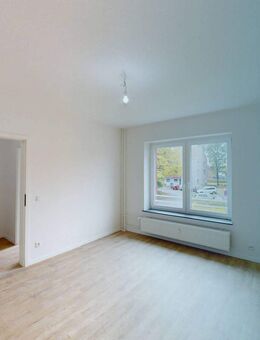 Sanierte 1-Zimmer-Wohnung mit viel Lichteinfall - Neumünster