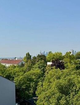 IM ALLEINAUFTRAG!! Frankfurt – Bornheim, großzügige 2-Zimmer-Eigentumswohnung mit Balkon und Super Fernblick. - Frankfurt (Main)
