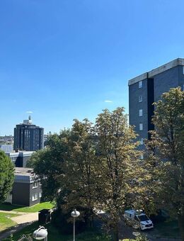 Tolle Wohnung mit Balkon mitten in der City - Remscheid