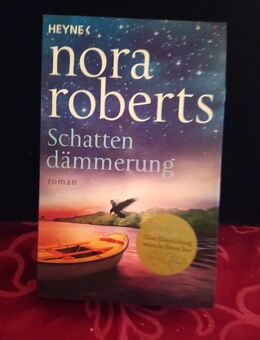 N.Roberts, "Schattendämmerung", Fantasie Roman um eine Frau - Nürnberg Zentrum