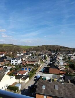 Penthouse-Feeling: 3 Zimmer, ca. 74,5 m², Balkon & sagenhafter Fernblick in Buer-Schaffrath - Gelsenkirchen