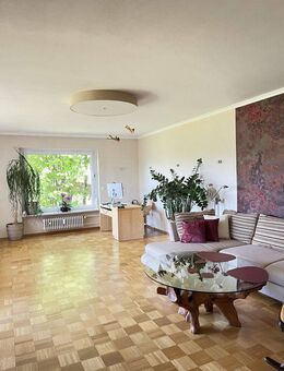Geschmackvolle 6-Zimmer-Wohnung mit Terrasse und EBK - Bad Homburg (Höhe)
