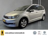 VW Touran, 1.5 TSI Comfortline, Jahr 2019 - Luckenwalde