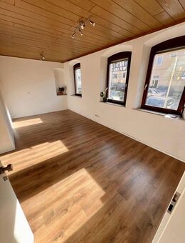 Helle 3-Zimmer-Wohnung mit Einbauküche und Garten im Zentrum von Neustadt Aisch - Neustadt (Aisch)