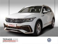 VW Tiguan, 2.0 TDI R-Line, Jahr 2022 - Ennepetal (Stadt der Kluterhöhle)