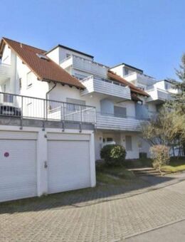 PROVISIONSFREI! Schöne 1-Zimmer-Wohnung mit Balkon und TG-Stellplatz nahe S-Bahn Haltestelle - Kirchheim (Teck)