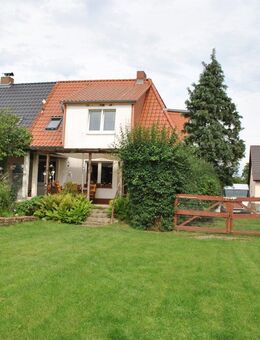 Marlow-OT Doppelhaushälfte in Ostseenähe! - Marlow