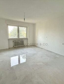 Sanierte 3,5-Zimmer-Wohnung mit Aufzug, Balkon & Einzelgarage - Eberdingen