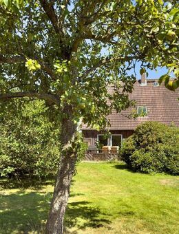 Saniertes Familiendomizil mit Charme in ruhiger Feldrandlage - Gelting