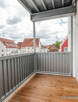 "Wohnen mit Weite - 4,5-Zimmer-Wohnung mit offenem Konzept und Balkon" - Babenhausen (Bayern)