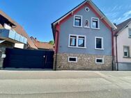 Kurzfristig bezugsfähig!! Einziehen + wohlfühlen - Haus mit Hoffläche und Nebengebäude in Leinach! - Leinach