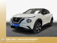 Nissan Juke, 1.0 DIG-T Tekna, Jahr 2022 - Düsseldorf