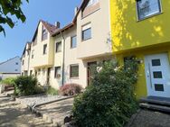 Ihre Gelegenheit in Erlenstegen! Geräumiges Reihenmittelhaus mit 5 Zimmern, 2 Bädern und Garage - Nürnberg