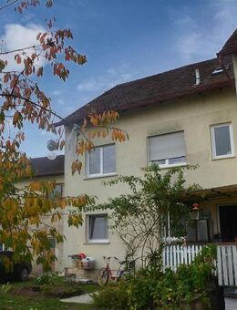 Mehrfamilienhaus mit Anbau und Gewerbehalle sowie gewerbliches Baurecht auf dem Grundstück in Höchstadt an der Aisch zu verkaufen. - Höchstadt (Aisch)