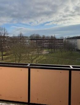 3-Raumwohnung im Grünen und mit Einbauküche - Löbau